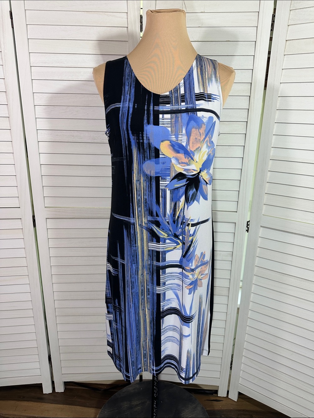 Chico’s Easywear Dress Size 1 (8) Floral Flowy Periwinkle Black - Picture 3 of 15